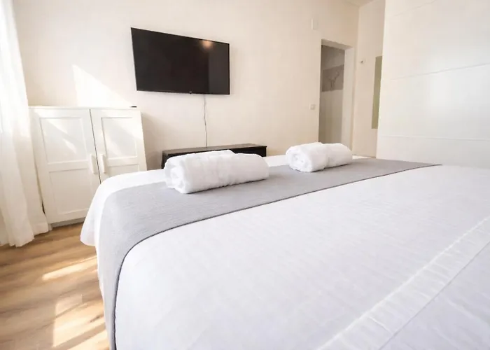 Apartamento Casa Dolce Casa - Dual Modern Apartment, 1 Min From Metro, Up To 9 Guest Roma